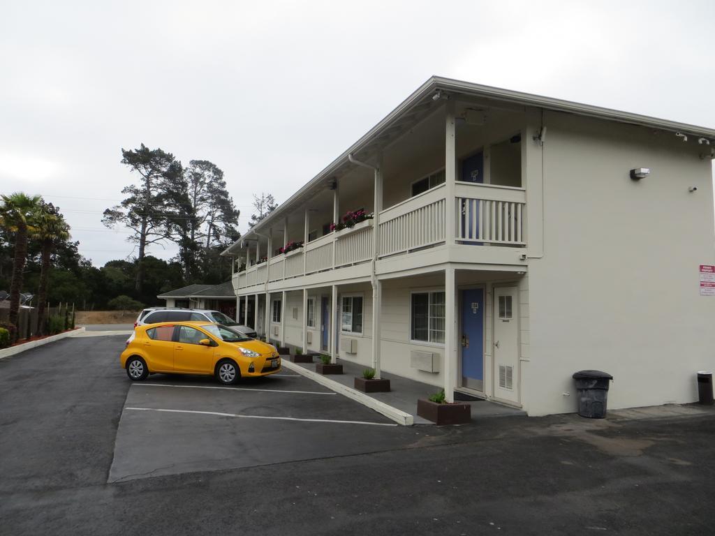 Fisherman'S Cove Inn Monterey Exterior photo